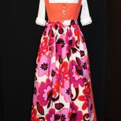 dirndl-orange.jpg